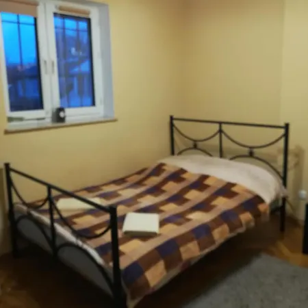 Garden Hostel *