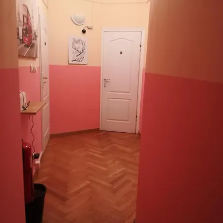 Garden Hostel *